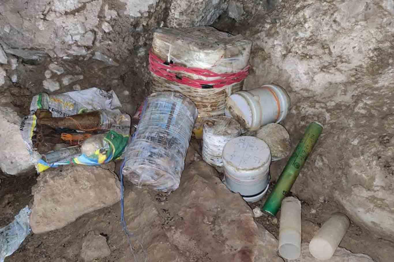 MSB: 20 adet EYP ile EYP yapımında kullanılan çok sayıda malzeme ele geçirildi MSB: 20 adet EYP ile EYP yapımında kullanılan çok sayıda malzeme ele geçirildi